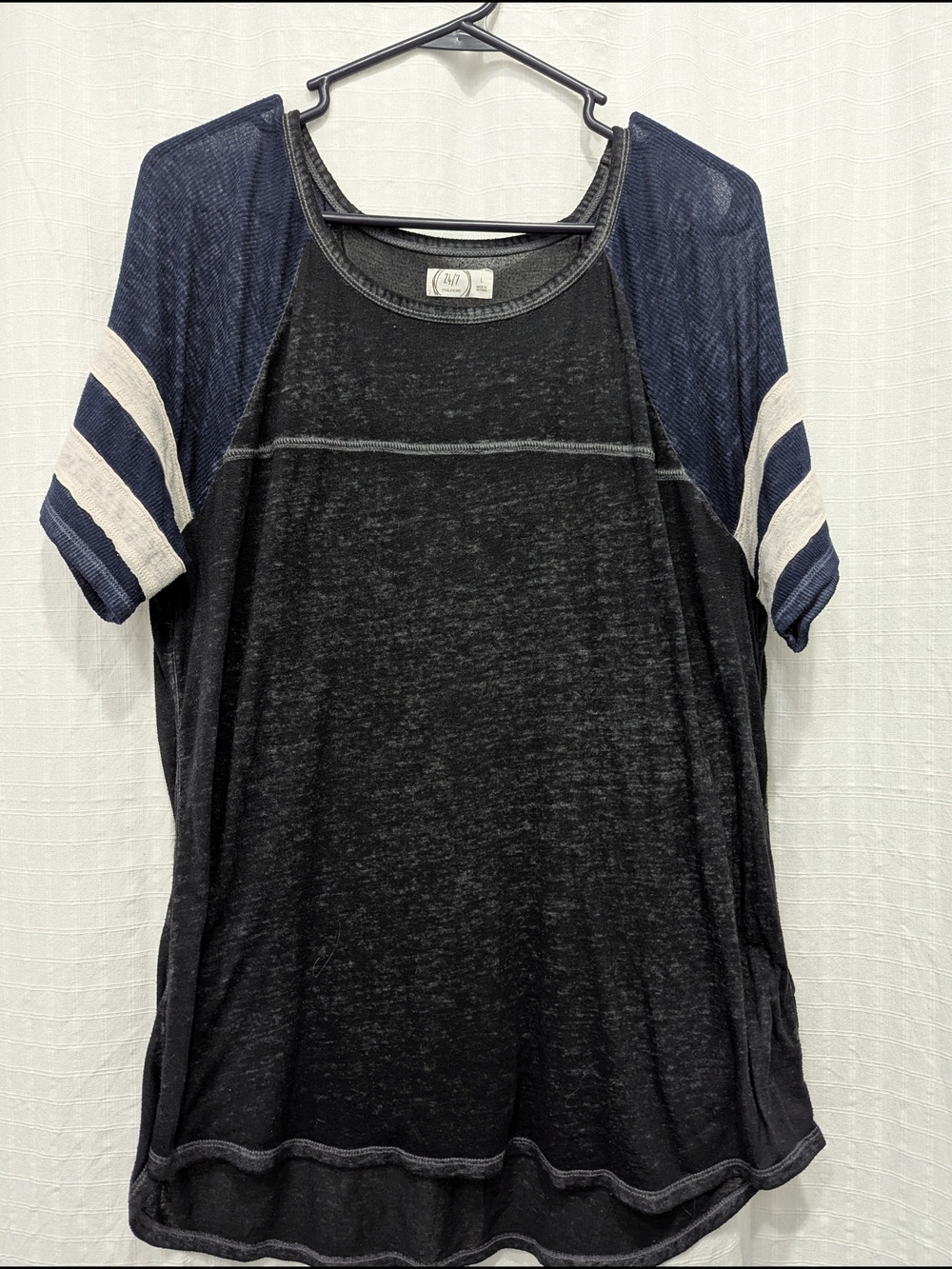 Maurices 24/7 Casual Black & Navy Raglan Sleeve Women's Top